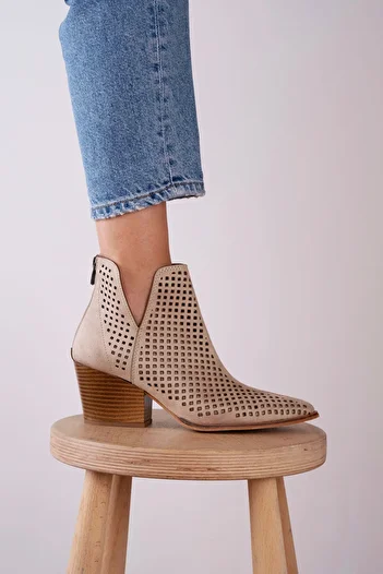 Afilli Beige Colored Women's Cowboy Boots - Nude, Perforated, Transparent, Zippered and Western Summer