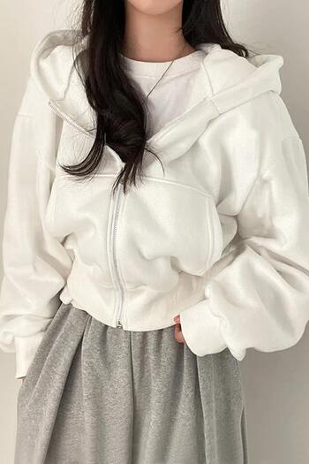 Toum White Crop Cardigan - Blunt Blunt Streetwear, Zippered, Long Sleeve