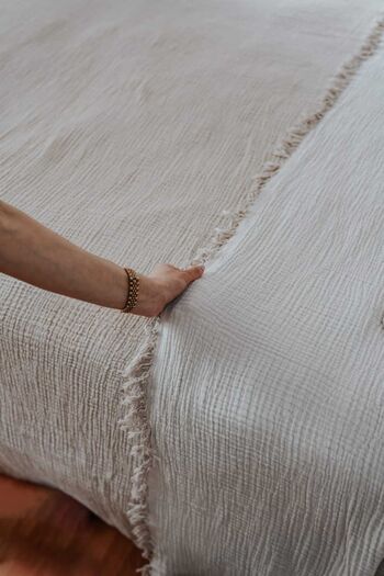 Mia HoMe&baby Oversize Bedspread - Pique 4 Layers Muslin Beige/ecru Colored, 100% Cotton Fringed