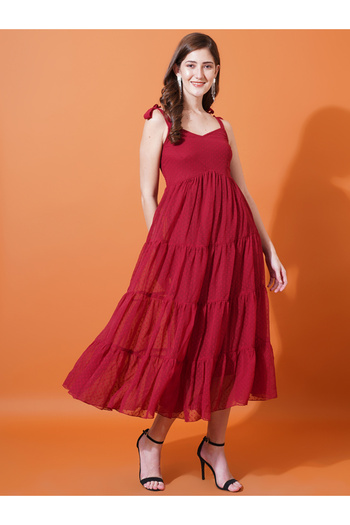 U&F By Styli Dobby Sweetheart Neck Tiered Midi Dress