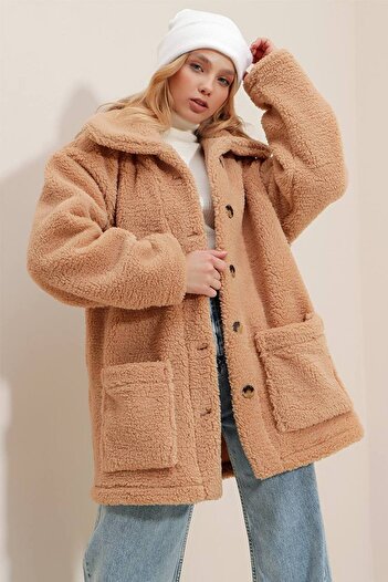 MEECY Women's Oversize Plush Jacket - Double Pockets, Buttons and Unlined