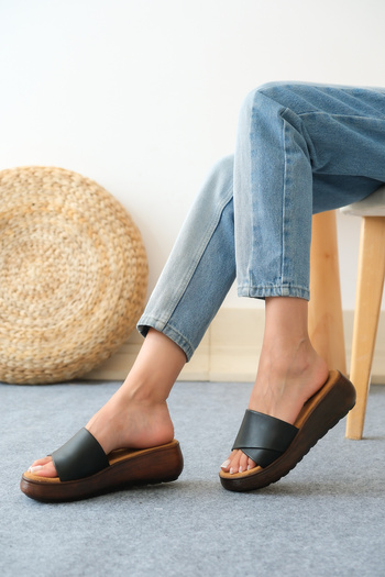 Mamito Ayakkabı trn 638 - Cross Banded Slippers Design