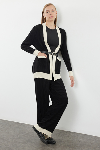 Trendyol Modest Σετ ζακέτα και παντελόνι μαύρης πλεκτής - TCTAW25US00003