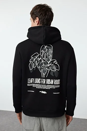 Trendyol Collection Μαύρο φλις φούτερ με ανάγλυφη εκτύπωση και λεπτομέρεια κεντήματος στην πλάτη - Oversize TMNAW25SW00072