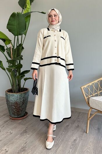 InStyle Ecru Knitwear Set - Striped and Cardigan Skirt Tip