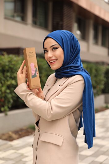 Organic Scarfs Hijab Combed Cotton Shawl Hijab Model - Indigo