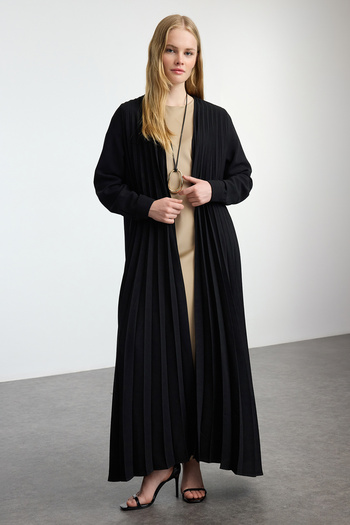 Trendyol Modest Pleated Black Cap - Ferace/Abaya TCTAW25KF00008