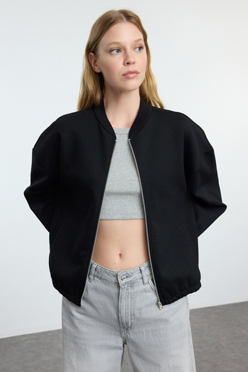 Trendyol Collection Oversize černá pletená mikina – na zip, široký střih TWOAW25SW00072