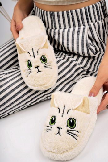 StWenn Winter Soft Plush Slippers - Comfortable Home Shoes