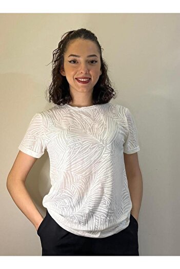 KLC MODA White T-Shirt