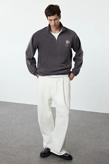 Trendyol Collection Φούτερ Anthracite Stand Collar Fleece - Oversize, Anti-Pilling, Keep Warm TMNAW25SW00022