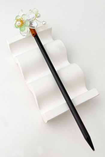 Modex 18cm Flower Patterned Pearl Stick Hair Clip