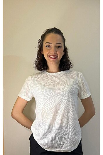 KLC MODA White T-Shirt