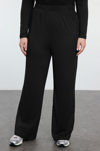 Trendyol Curve Plus Size Black Knitted Set - Boat Neck Tbbaw25cp00015