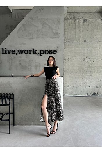 Swet Shop Jeans Kadın Önü Düğmeli Uzun Boy Siyah Beyaz Leopar Desenli Likralı Kot Etek