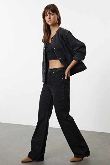 Trendyol Collection Jeansy z wysokim stanem i szerokimi nogawkami w kolorze czarnym - TWOAW25je00155