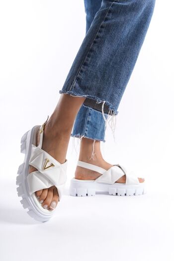 Limeo Gold V Logo Detailed White Puff Summer Women's Sandals - High Soft Sole