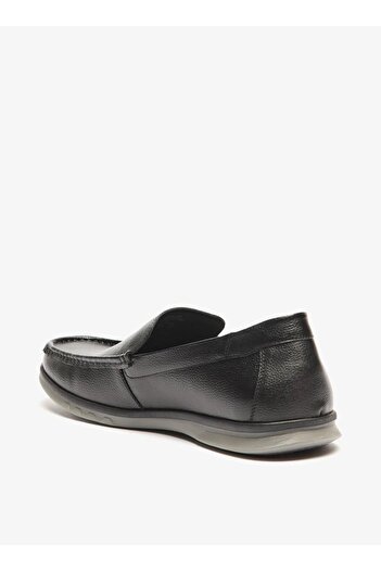 Duchini Men's Textured Slip-On Moccasins