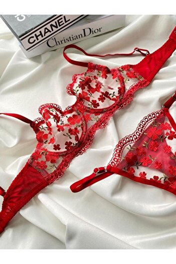 Butik Rosalind Red Embroidery Bralet and Bra Set - Underwire Wire