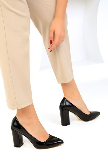 SOHO Black Patent Leather Women's Classic Heeled Shoes 15313
