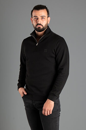 ZEKİ ÖZER Men's Black Stand Collar and Zippered Sweater