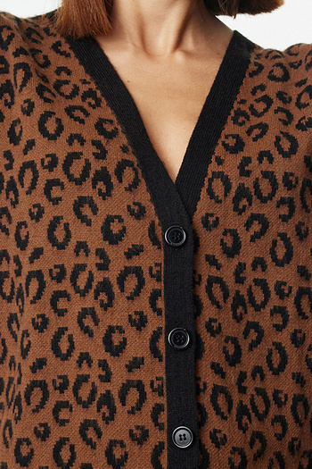 Trendyol Collection Ζακέτα με μαλακό πλεκτό λεοπάρ - Μαύρη TWOAW25HI00330