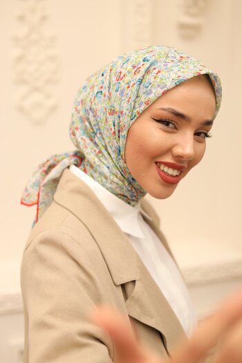 Silk Home Soft Cotton Carnation Patterned Scarf