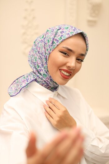 Silk Home Soft Cotton Carnation Patterned Scarf