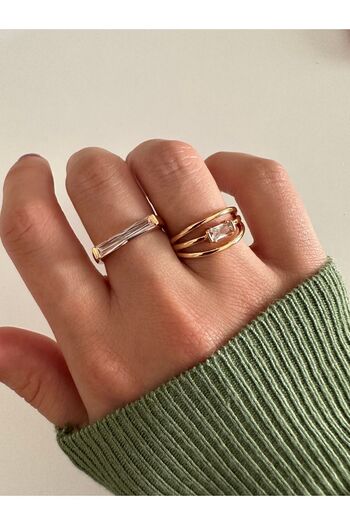 ringbox Şeffaf Taşlı Ince Model Gold Yüzük