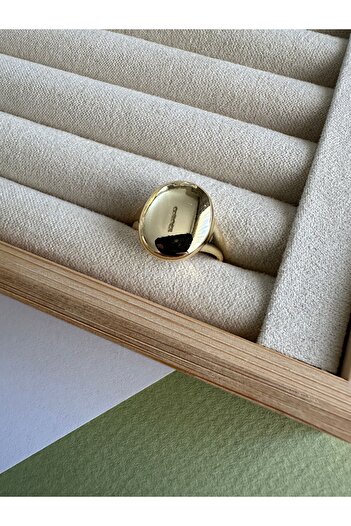 ringbox Gold Oval Yüzük