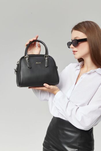 Morpelikan Women's Black Adjustable Shoulder Strap Hand Shoulder Bag