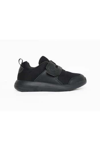 UMBRO Titan Ve - Comfortable and Fashionable Shoe Set