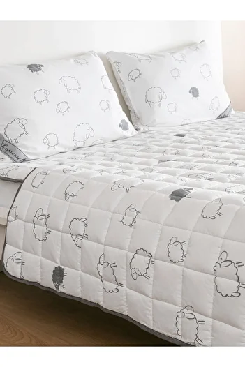 homewell Single Premium English Wool - 100% Pure, Hypoallergenic and Washable, Quilt Lamb Pattern