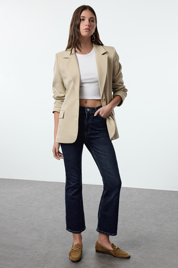 Trendyol Collection Sötétkék Crop Flare farmer - normál derék TWOAW25JE00074