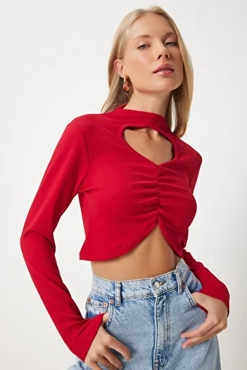 Happiness İstanbul Red Crop Knitted Blouse - Cut Out Detail and Gathered Fn03369