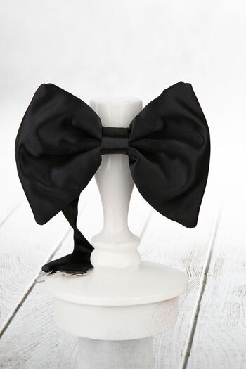La Pescara Sp36 Large Satin Bow Tie - Black