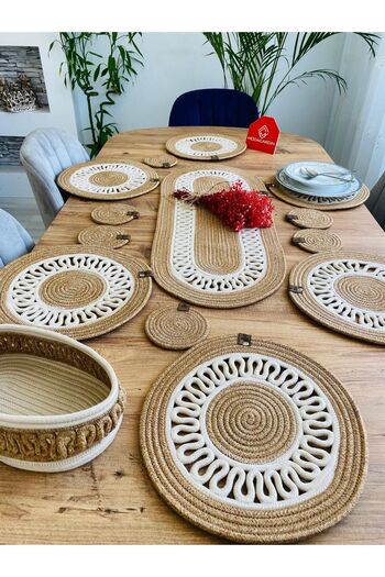 JÜTEX HOME 14-Piece Jute Straw Placemat Set - Runner, Basket and Cup Holder
