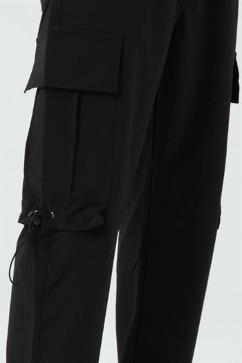 HYPERS Parachute Black Men's Jogger Pants with Cargo Pocket and Stopper
