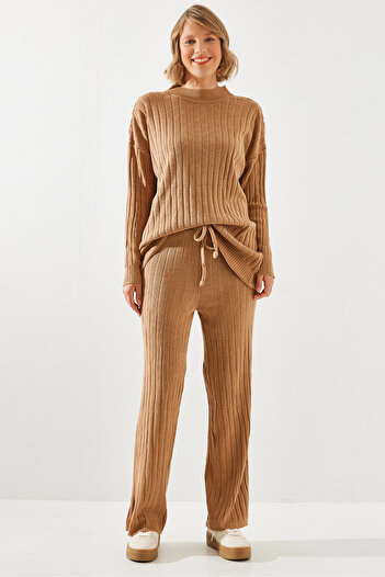Bianco Lucci 20223243   Model Women's Knitwear Set - Lower and Upper Set