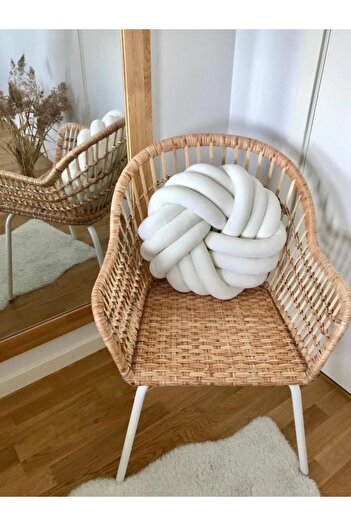 ÖrgüYastik Decorative Knitted Knot "clover Pillow" (BROKEN WHITE COLOR)