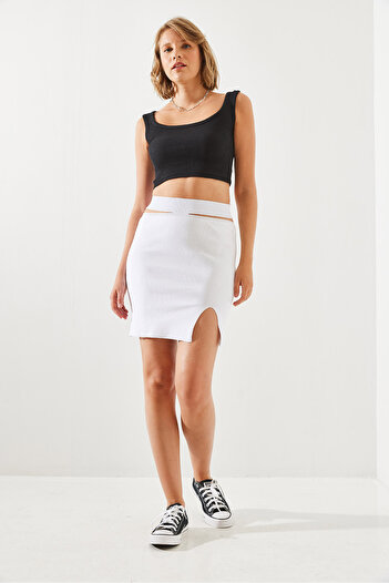 Bianco Lucci Women's Skirt with Waist Detail and Slits - 20223054