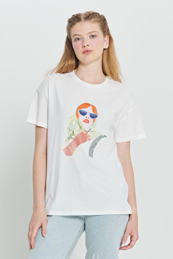 AC&Co / Altınyıldız Classics Ecru Crew Neck Oversize T-Shirt - 100% Cotton Printed