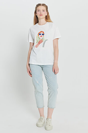AC&Co / Altınyıldız Classics Ecru Crew Neck Oversize T-Shirt - 100% Cotton Printed