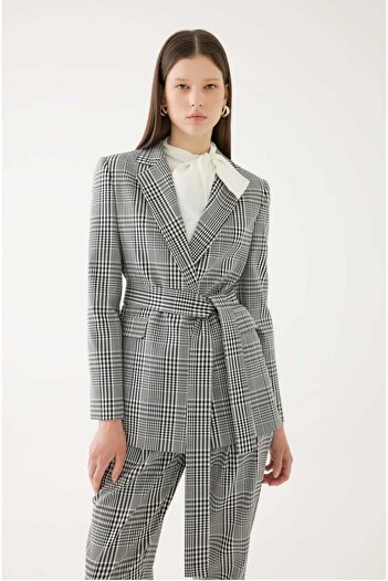 Exquise Belted Jacket