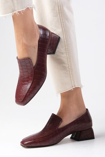 Mio Gusto Gaia Burgundy Animal Patterned Short Heeled Women's Shoes - Blunt Toe