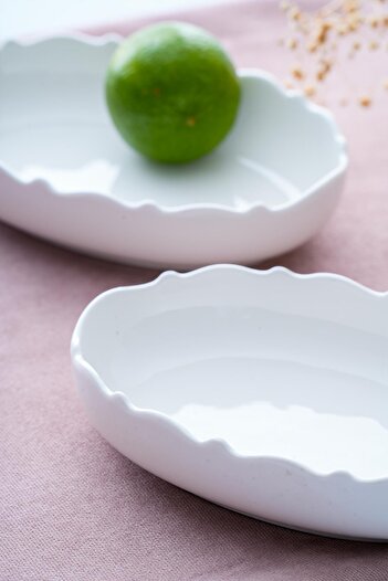 ACAR Nirvana 16.5 cm Oval Presentation Plate