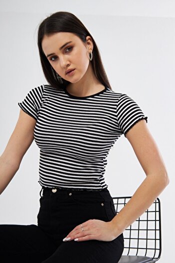 Oyga Women's Black Camisole Striped Crew Neck Crop Blouse