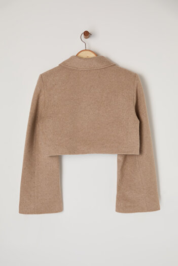 Trendyol Collection Cream Crop/Short Stamped Woven Jacket Twoaw24Ce00123