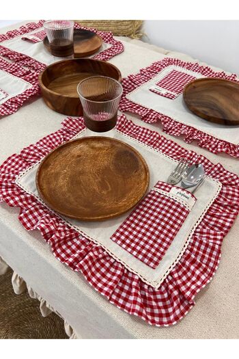 KaiHome 4-Piece Raw Linen Service - American Supla with Pockets and Checkered Ruffle Detail