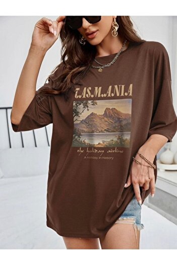 Know Γυναικείο μπλουζάκι σε καφέ Tasmania με στάμπα Oversize